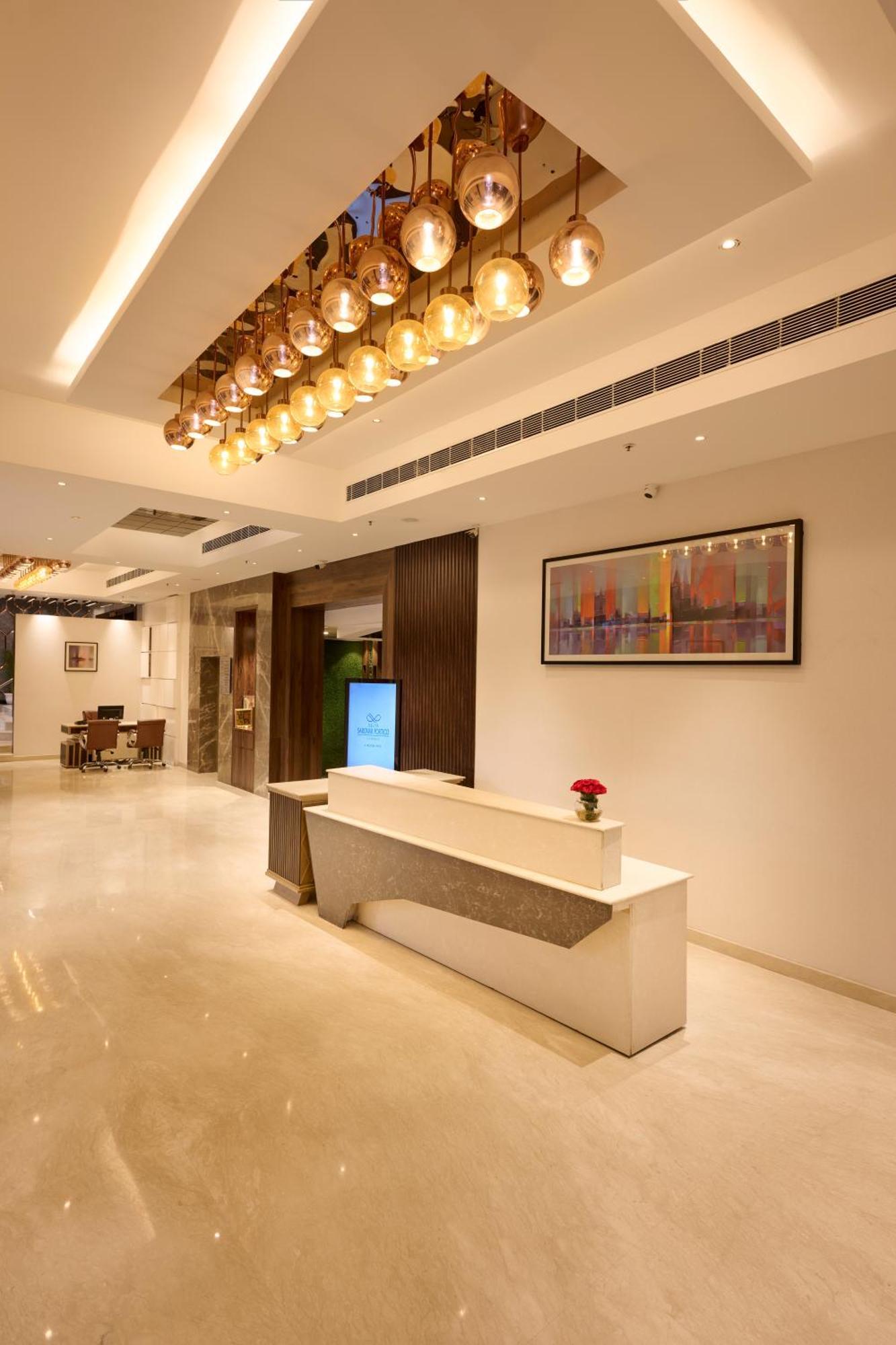 Delite Sarovar Portico Фарідабад Екстер'єр фото